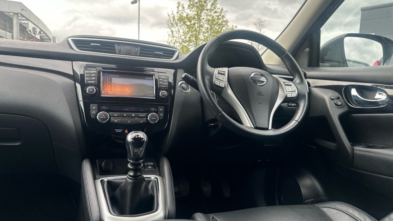 Nissan Qashqai 1.5 dCi Tekna 5dr Diesel Hatchback